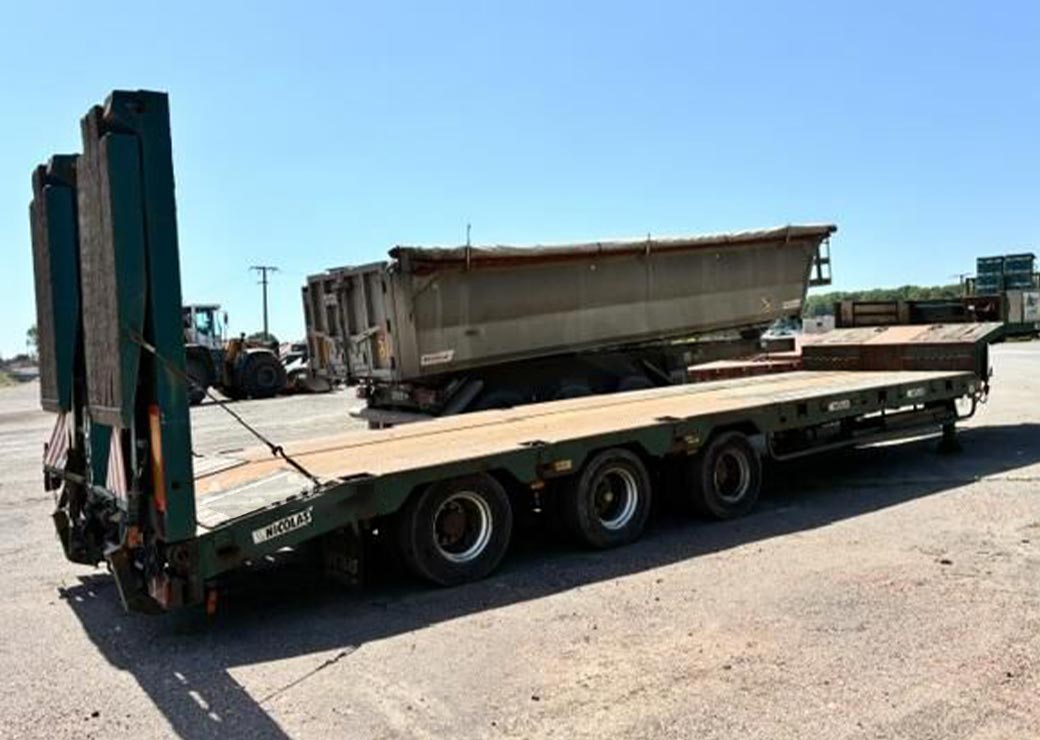 تریلر لوبد Nicolas 3-Axle Lowbed