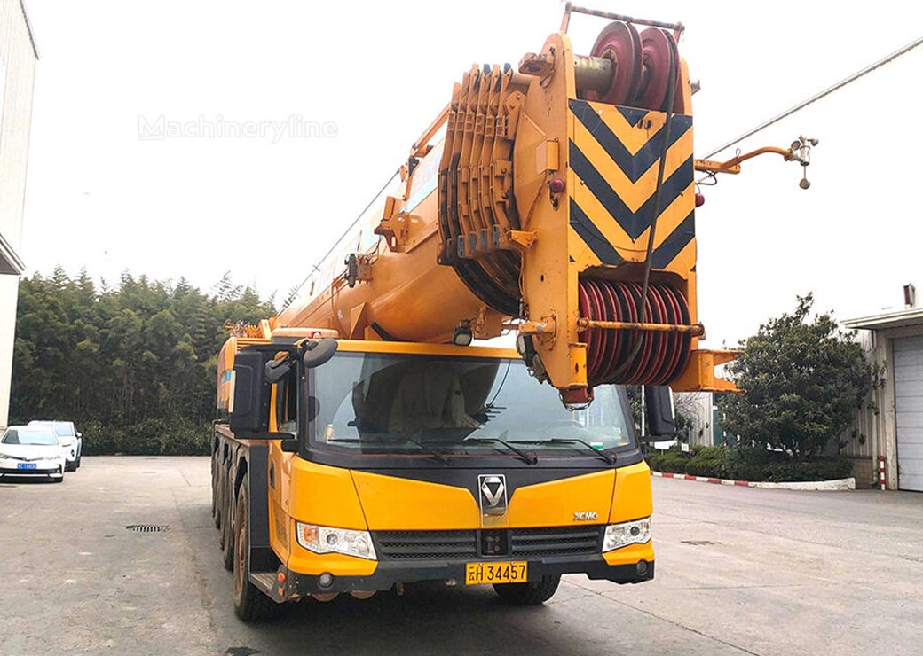 جرثقیل آلترین متحرک XCMG XCA220