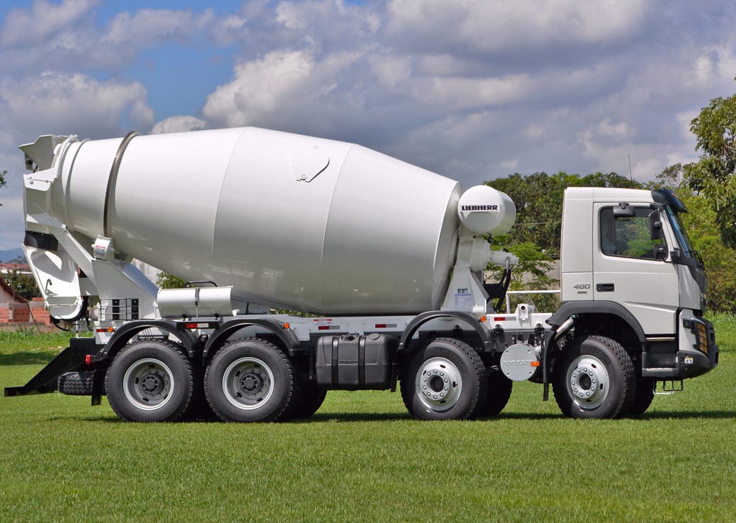 تراک میکسر Liebherr HTM 1204