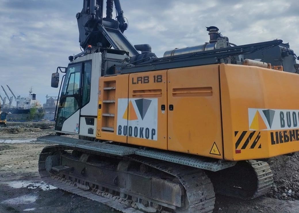 دستگاه حفاری Liebherr LRB 18