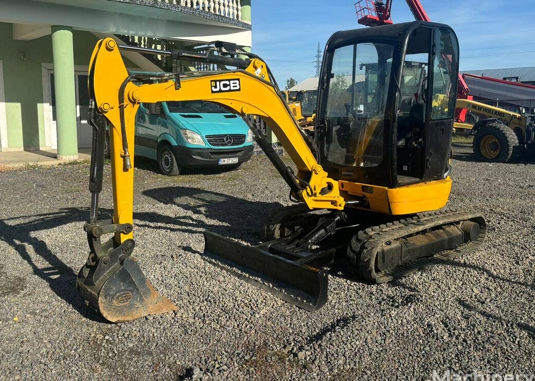 مینی بیل JCB 8025