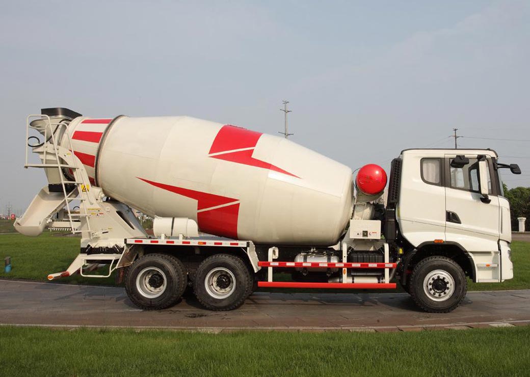 تراک میکسر SANY SY306C-8 (۶ متر مکعب)